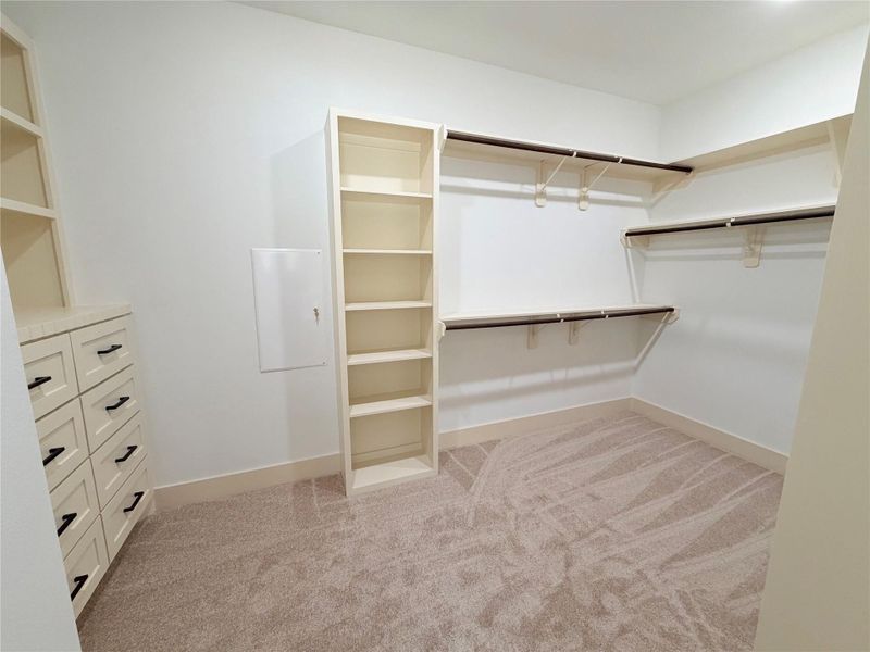 Spacious, unfurnished interior of a new home in , Porter (Image 23).