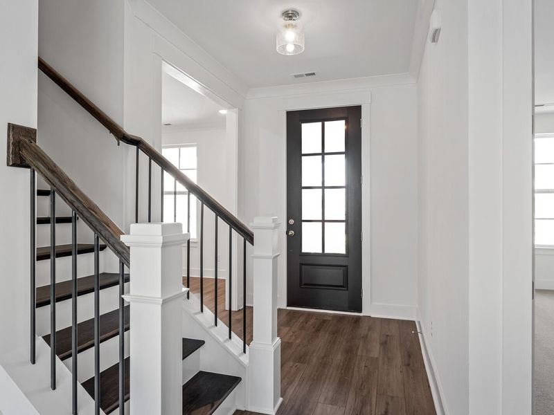 Spacious, unfurnished interior of a new home in Shelton Square, Murfreesboro (Image 22).