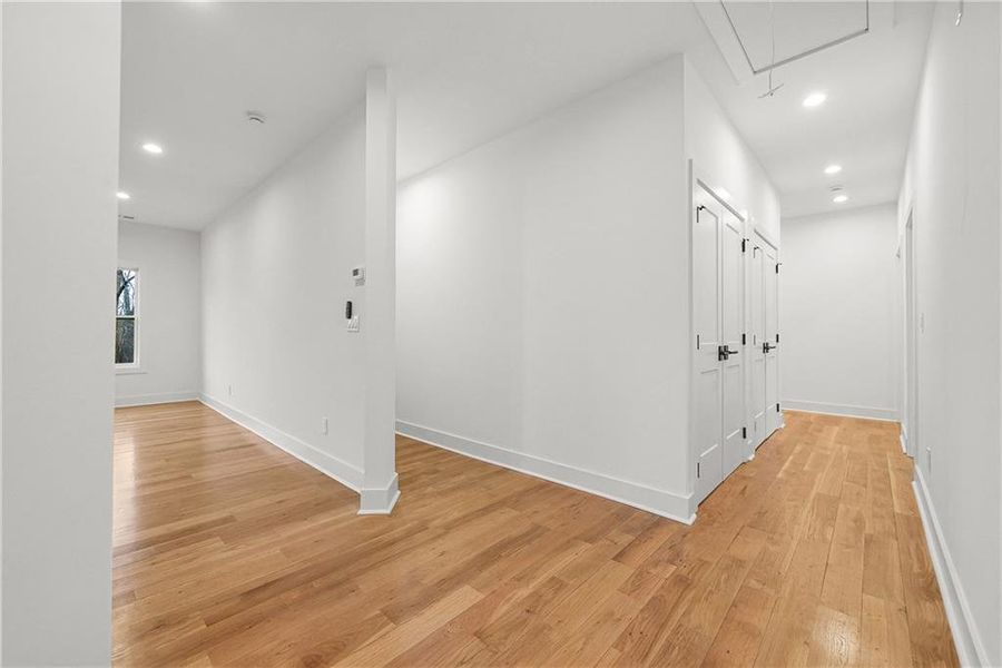 Spacious, unfurnished interior of a new home in , Hoschton (Image 33).