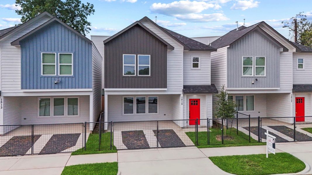 Front exterior of a new home in , Houston, TX, highlighting curb appeal (Image 1). Front exterior of a new home in , Houston, TX, highlighting curb appeal (Image 1).