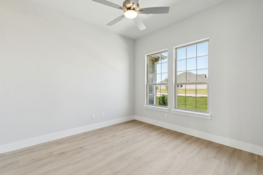 Spacious, unfurnished interior of a new home in Ellis Ranch Estates, Waxahachie (Image 27). Spacious, unfurnished interior of a new home in Ellis Ranch Estates, Waxahachie (Image 27).