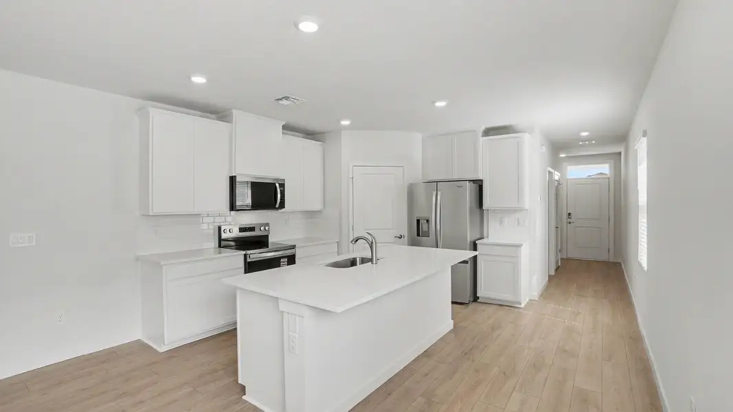Furnished interior view inside a new home in Venetian Grove, Vero Beach (Image 4).