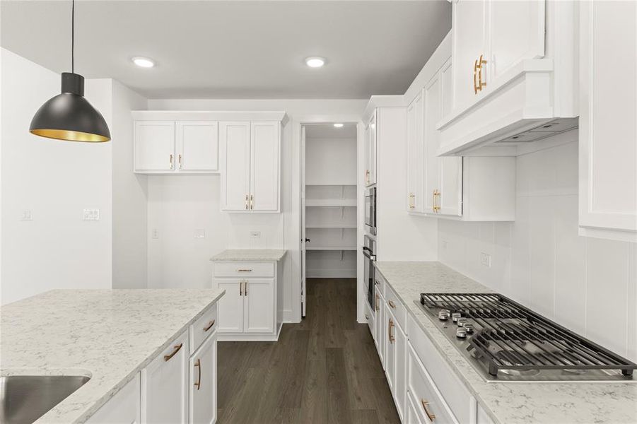 11. 4108 Slate - Kitchen (3) 11. 4108 Slate - Kitchen (3)