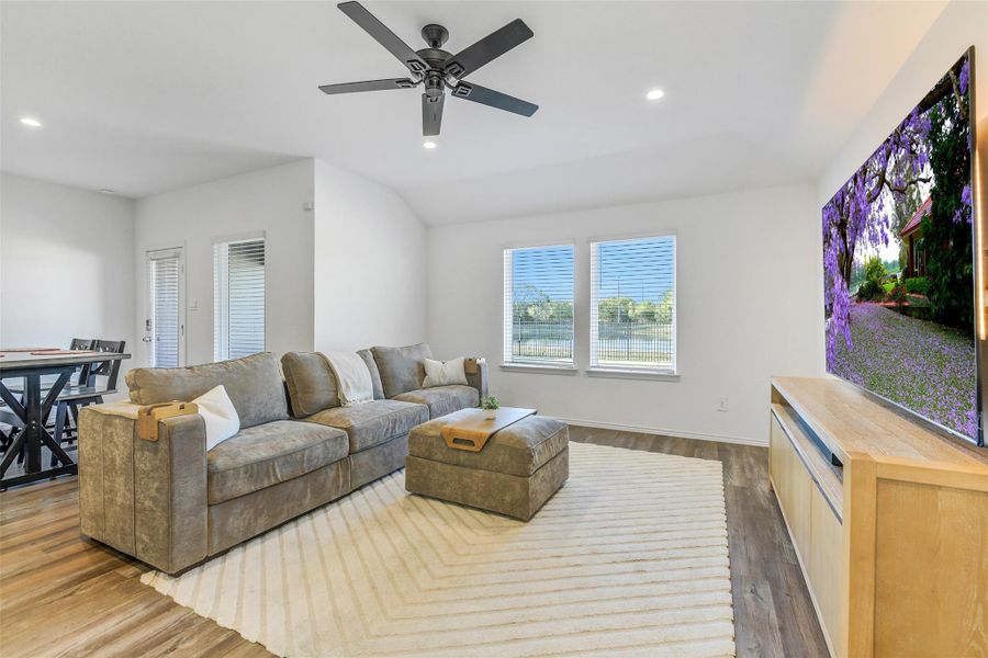 Furnished interior view inside a new home in Summerwood Trails, Willis (Image 19). Furnished interior view inside a new home in Summerwood Trails, Willis (Image 19).