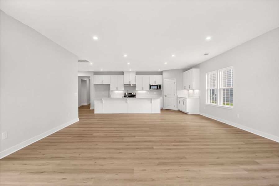 Spacious, unfurnished interior of a new home in Berkeley, Spartanburg (Image 24).