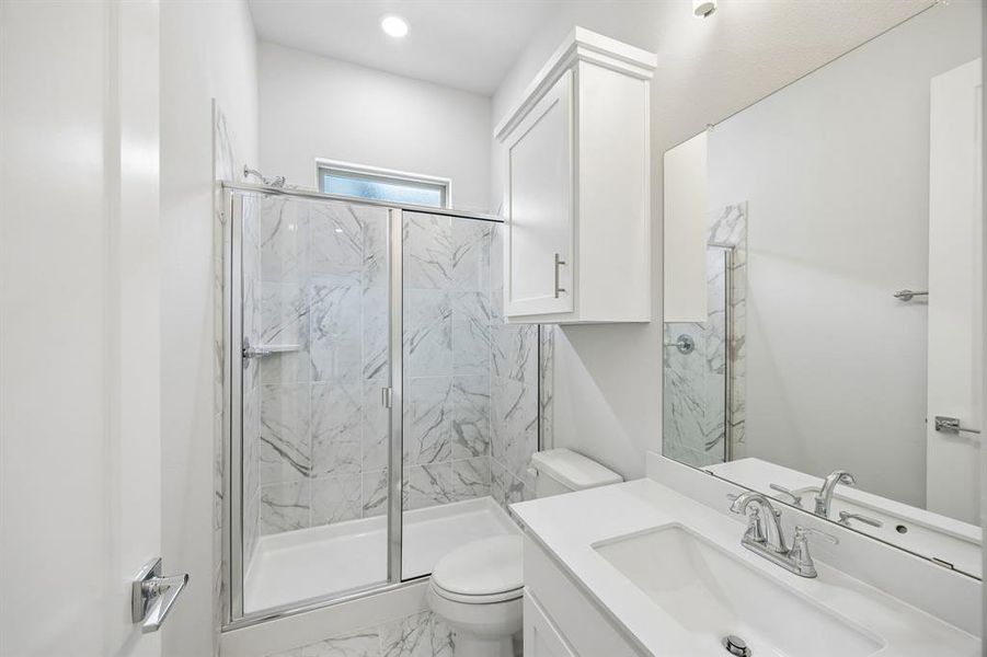 Bathroom in the Picasso II home plan by Trophy Signature Homes – REPRESENTATIVE PHOTO Bathroom in the Picasso II home plan by Trophy Signature Homes – REPRESENTATIVE PHOTO