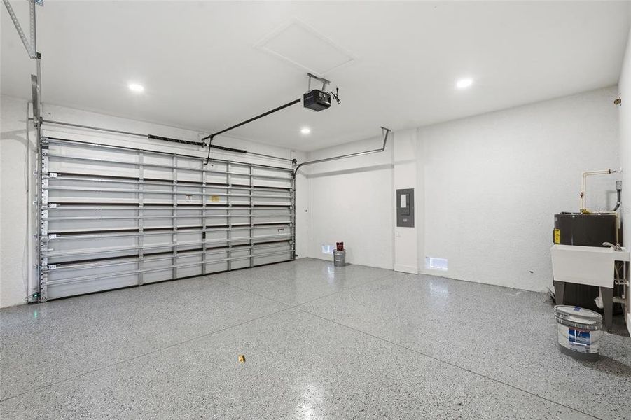 Spacious, unfurnished interior of a new home in , Port Charlotte (Image 40). Spacious, unfurnished interior of a new home in , Port Charlotte (Image 40).
