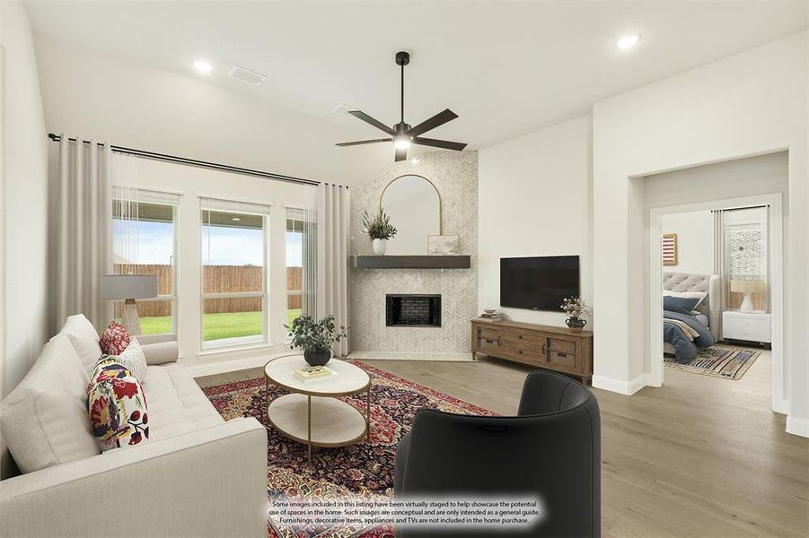 Furnished interior view inside a new home in The Retreat at North Grove 70-75, Waxahachie (Image 10). Furnished interior view inside a new home in The Retreat at North Grove 70-75, Waxahachie (Image 10).