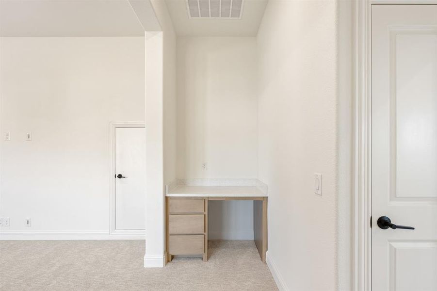 Spacious, unfurnished interior of a new home in Windsong Ranch, Prosper (Image 23).