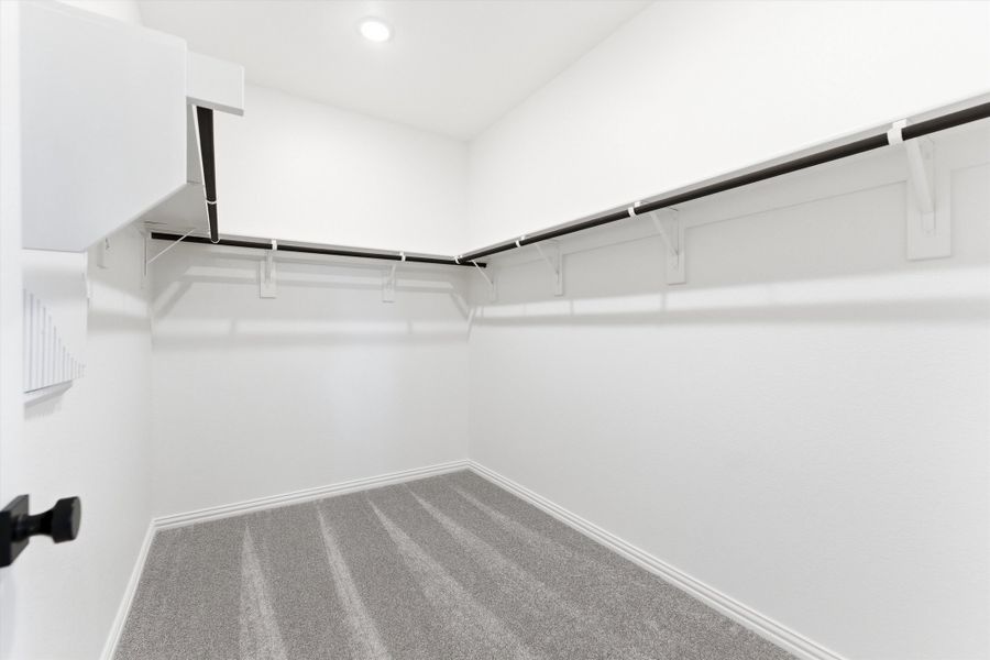 Spacious, unfurnished interior of a new home in Morningstar, Aledo (Image 28).