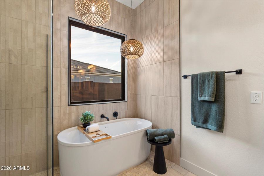 Luxurious Soaking Tub