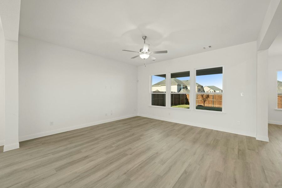 Representative unfurnished interior of a home built from the Cherry by Kindred Homes in Kentsdale Farms, DeSoto (Image 58).