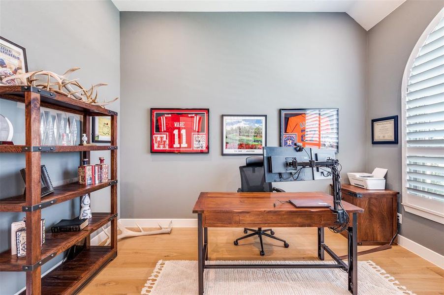 Furnished interior view inside a new home in Sandbrock Ranch, Aubrey (Image 10).
