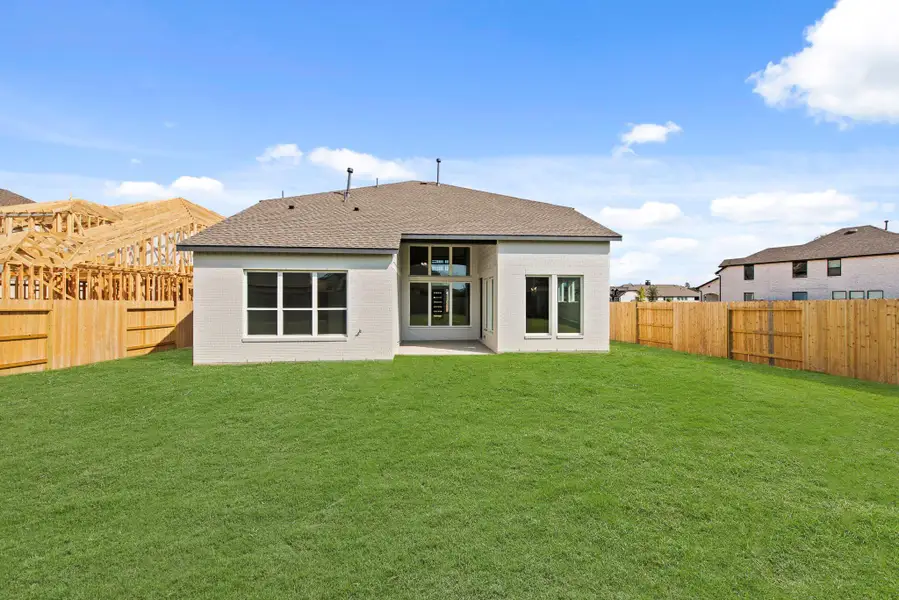 Exterior details and patio area of a home in Grand Central Park – 50', Conroe (Image 3).
