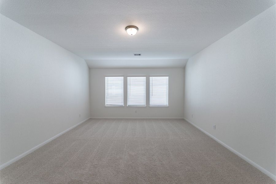 Spacious, unfurnished interior of a new home in Lago Mar, Texas City (Image 22). Spacious, unfurnished interior of a new home in Lago Mar, Texas City (Image 22).