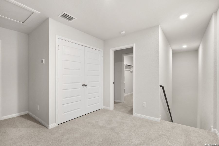 Spacious, unfurnished interior of a new home in Applewhite Meadows, San Antonio (Image 13).