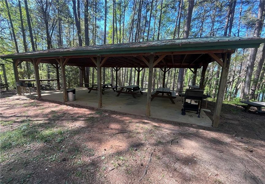 Community amenities in , Martin (Image 24).