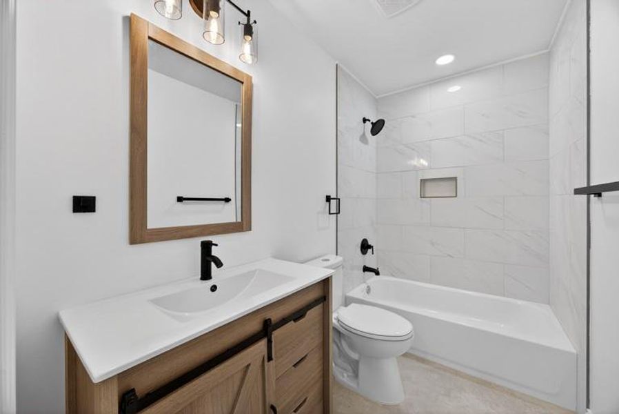 Furnished interior view inside a new home in , Atlanta (Image 11). Furnished interior view inside a new home in , Atlanta (Image 11).