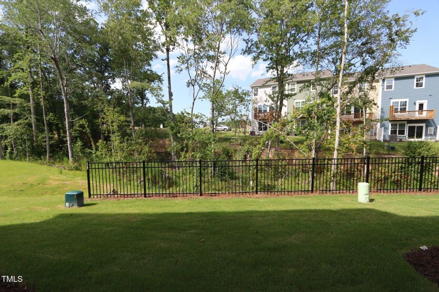 3477722_50060 3477722_50060