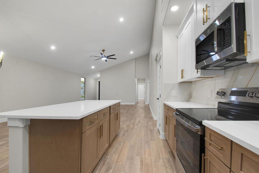 Furnished interior view inside a new home in , Bastrop (Image 10).