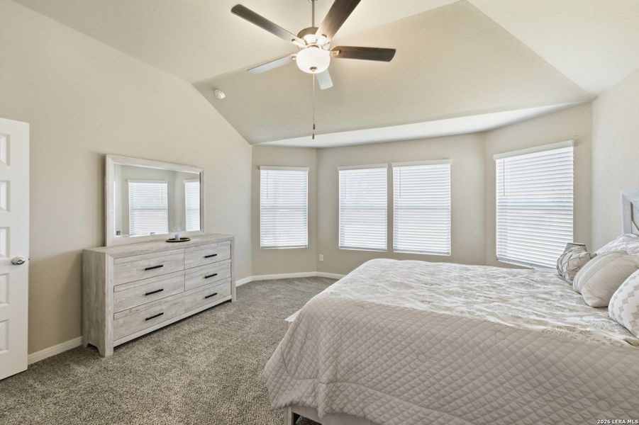 Furnished interior view inside a new home in , Atascosa (Image 11).