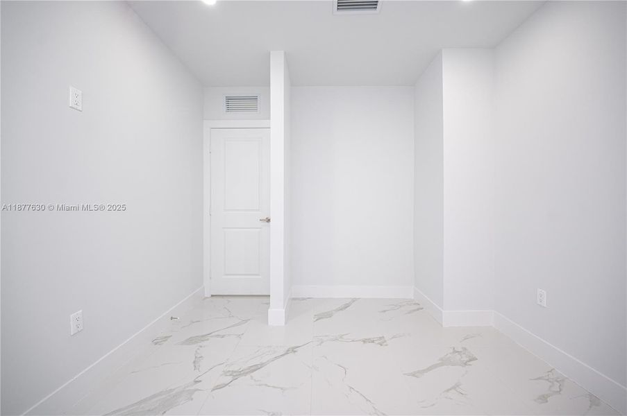 Image 22 of a home in .