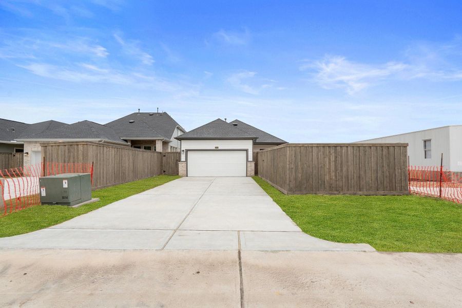 Photos are REPRESENTATIVE of the home /floor plan and are NOT of the actual home. Selections, features, and room options may vary. For more info, contact Chesmar Homes.