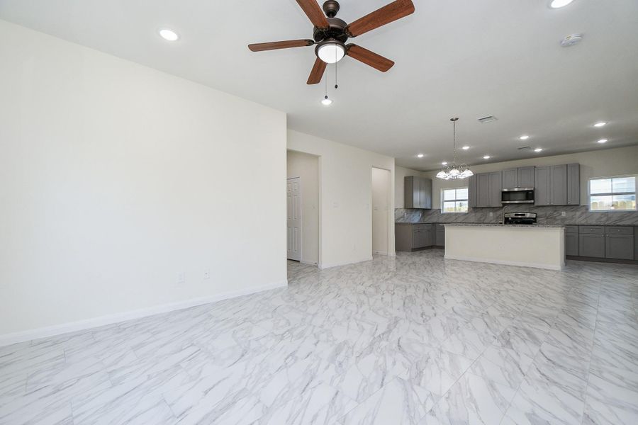 Spacious, unfurnished interior of a new home in , Houston (Image 20). Spacious, unfurnished interior of a new home in , Houston (Image 20).