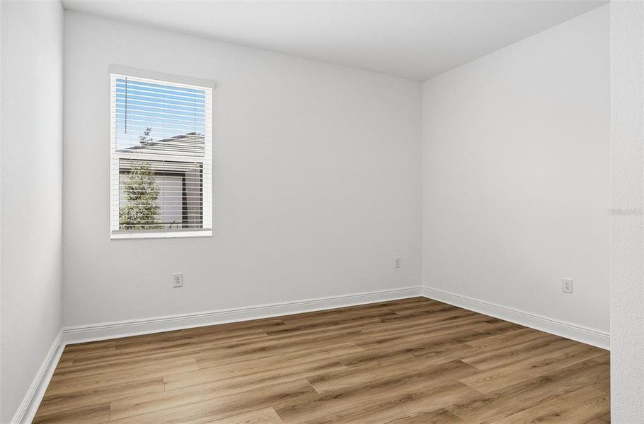 Spacious, unfurnished interior of a new home in Sweetwater at Lakewood Ranch, Bradenton (Image 21).