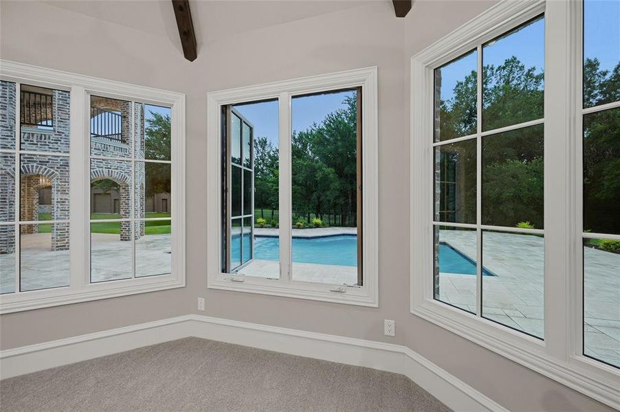 Spacious, unfurnished interior of a new home in , Sherman (Image 26).