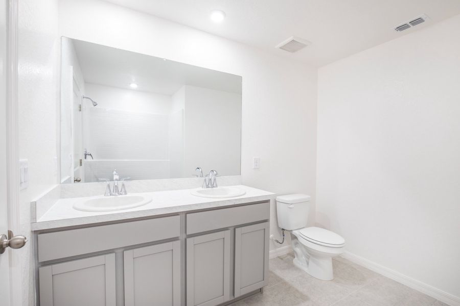 Representative furnished interior of a home built from the Violet by Maronda Homes in Royal Highlands, Brooksville (Image 8).