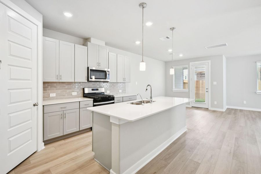 Photo is not of the actual home, but is an inspirational photo of builder’s model home and may depict options, furnishings, and/or decorator features that are not included Photo is not of the actual home, but is an inspirational photo of builder’s model home and may depict options, furnishings, and/or decorator features that are not included