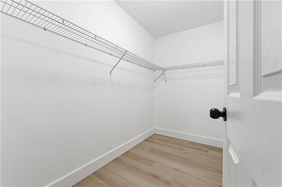 Spacious, unfurnished interior of a new home in , Cartersville (Image 25).