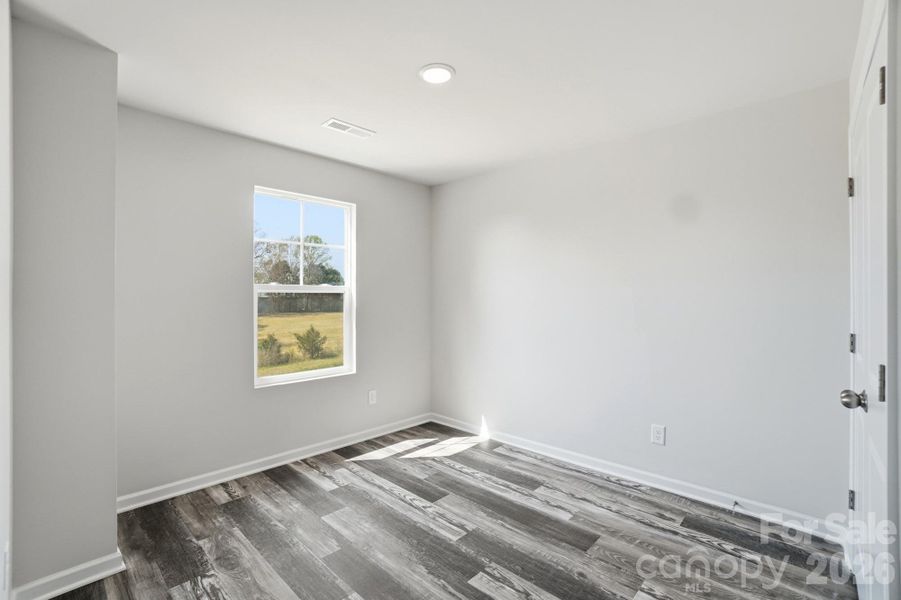Spacious, unfurnished interior of a new home in , Lincolnton (Image 41).