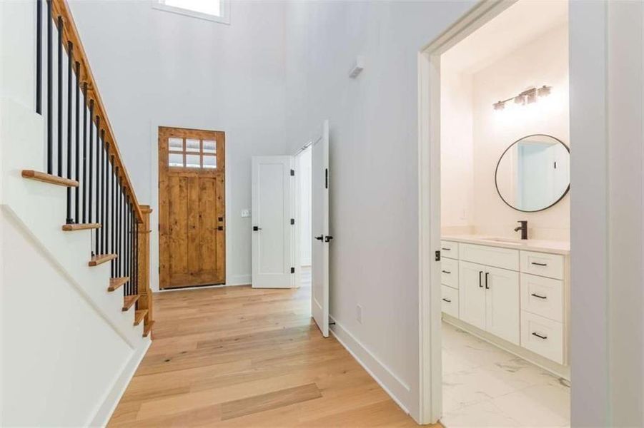 Spacious, unfurnished interior of a new home in , Gainesville (Image 28).