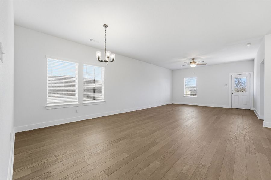 Spacious, unfurnished interior of a new home in Sagebrook, Argyle (Image 22). Spacious, unfurnished interior of a new home in Sagebrook, Argyle (Image 22).