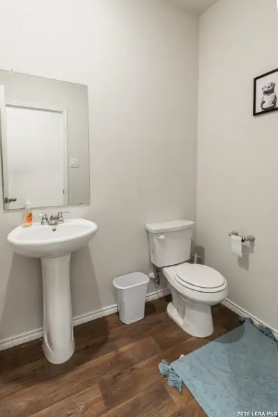 Furnished interior view inside a new home in Avenida, Converse (Image 9).