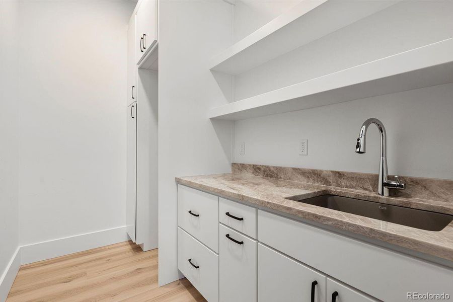 Image 43 of a home in .