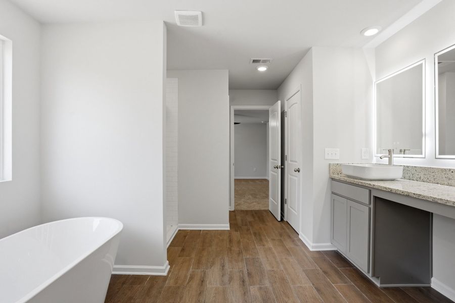 4br New Home in Covington, GA.  - Slide 22