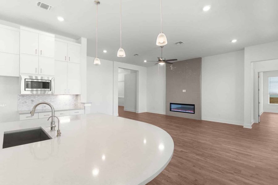 Image 23 of a home in Broken Oak.