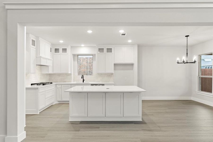 10. 3707 Ironwood - Kitchen