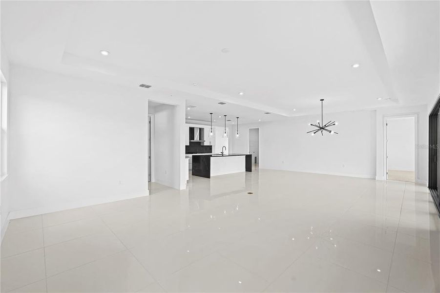 Spacious, unfurnished interior of a new home in Cresswind at Hammock Oaks, Lady Lake (Image 40). Spacious, unfurnished interior of a new home in Cresswind at Hammock Oaks, Lady Lake (Image 40).