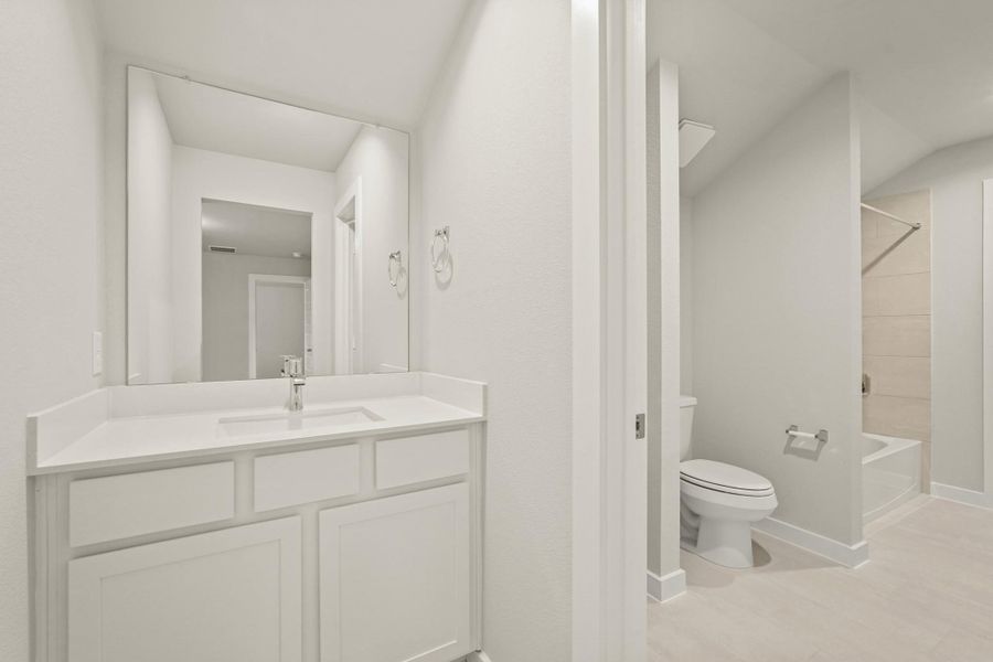 Furnished interior view inside a new home in Huntington Place, Rosharon (Image 3). Furnished interior view inside a new home in Huntington Place, Rosharon (Image 3).