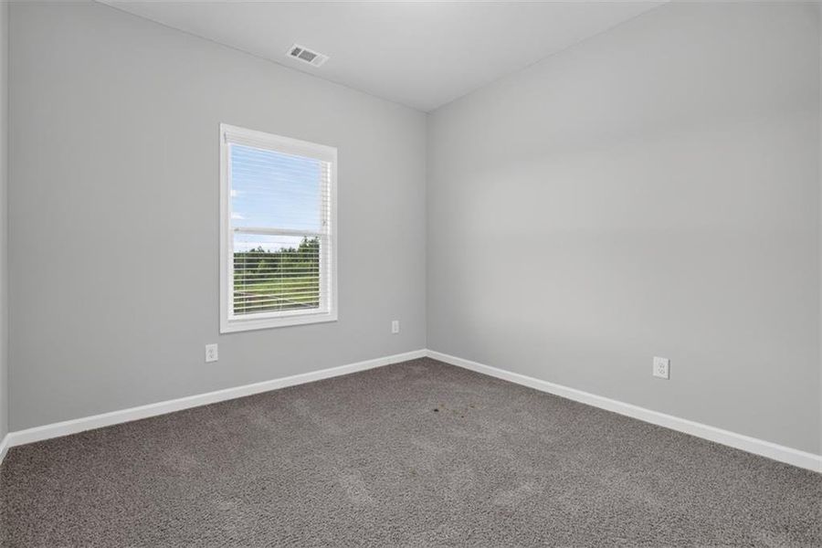 Spacious, unfurnished interior of a new home in , Eastanollee (Image 56).