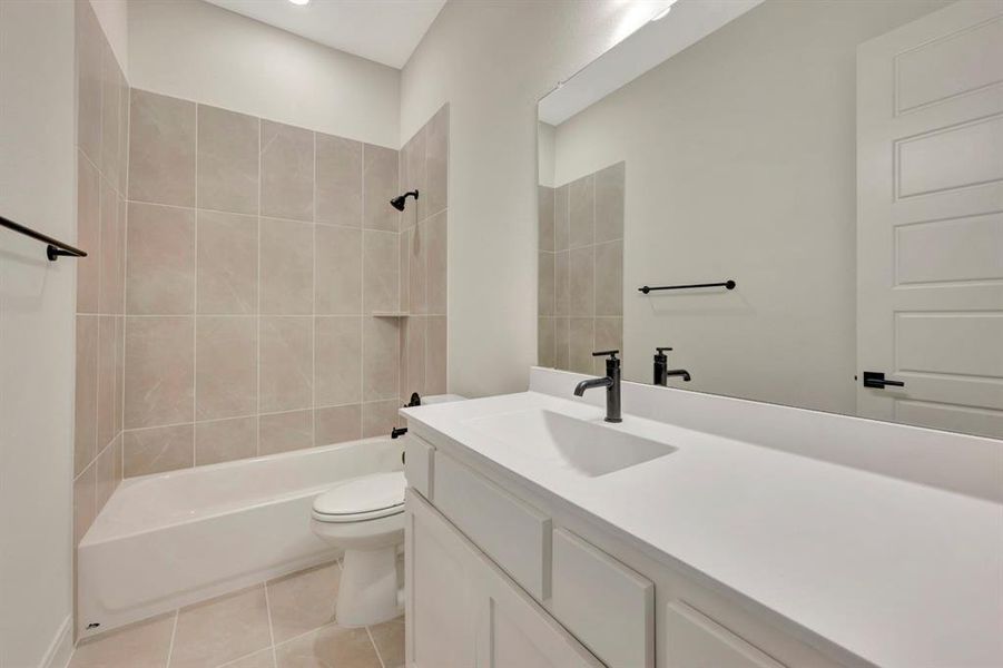 Furnished interior view inside a new home in Sandbrock Ranch, Aubrey (Image 6). Furnished interior view inside a new home in Sandbrock Ranch, Aubrey (Image 6).