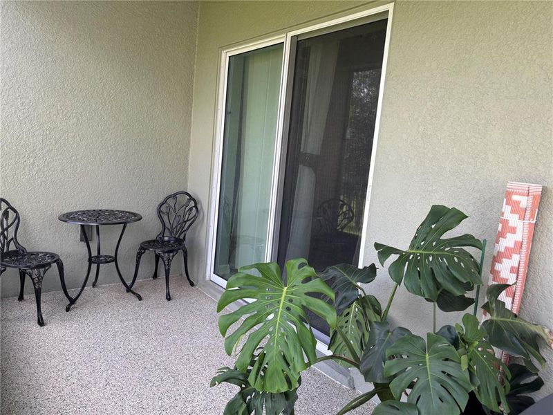 Exterior details and patio area of a home in Victoria Oaks, Deland (Image 28).