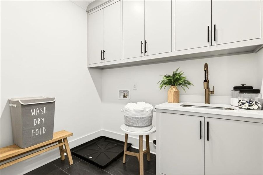 Furnished interior view inside a new home in , Atlanta (Image 37).