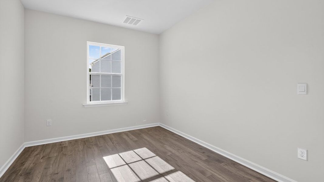 Spacious, unfurnished interior of a new home in Cambridge Park, Mebane (Image 12).