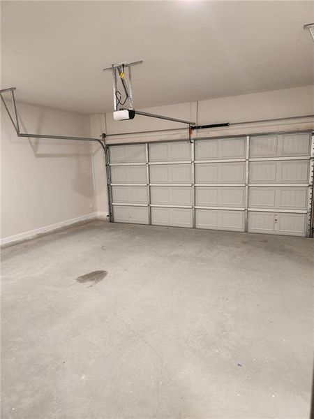 Spacious, unfurnished interior of a new home in , Loganville (Image 54). Spacious, unfurnished interior of a new home in , Loganville (Image 54).