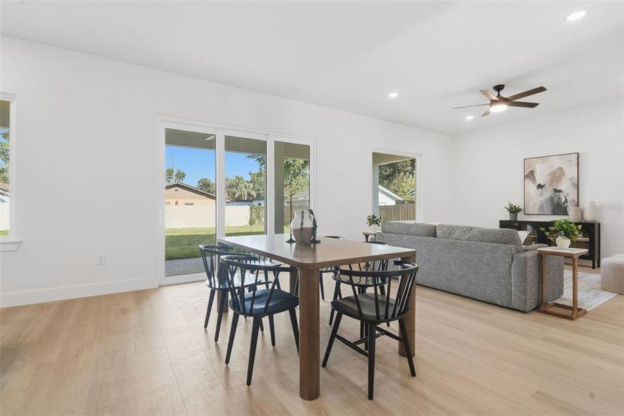 Furnished interior view inside a new home in , Orlando (Image 17).